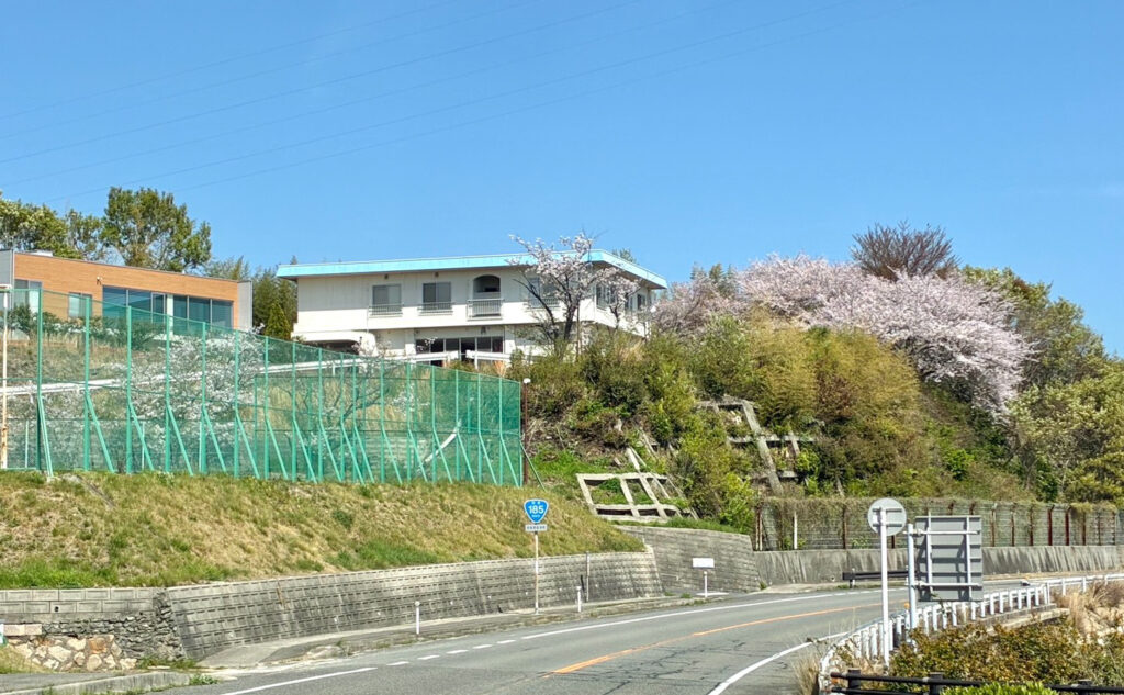 エデンの海ヒルズ 建物 丘の上